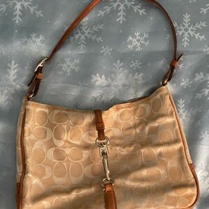 Vtg Coach Hampton hobo signature (canvas-project bag.)